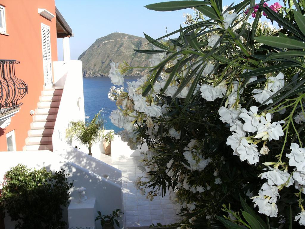 Villa Vista Mare Mela Lipari  Exteriér fotografie