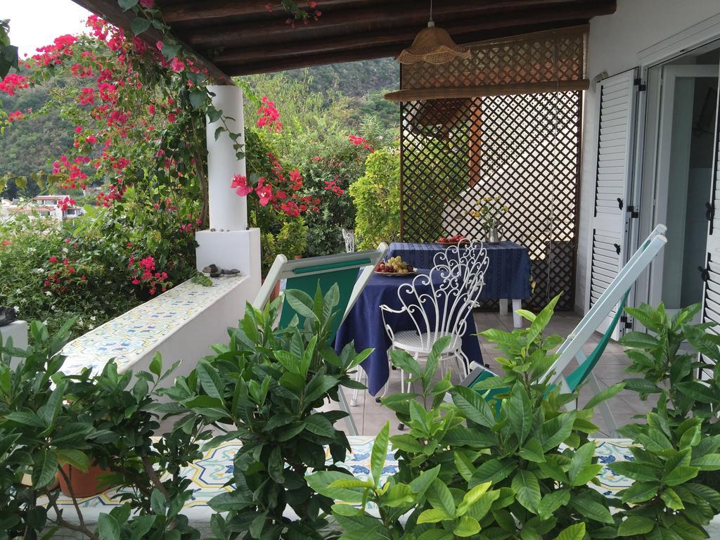 Villa Vista Mare Mela Lipari  Exteriér fotografie