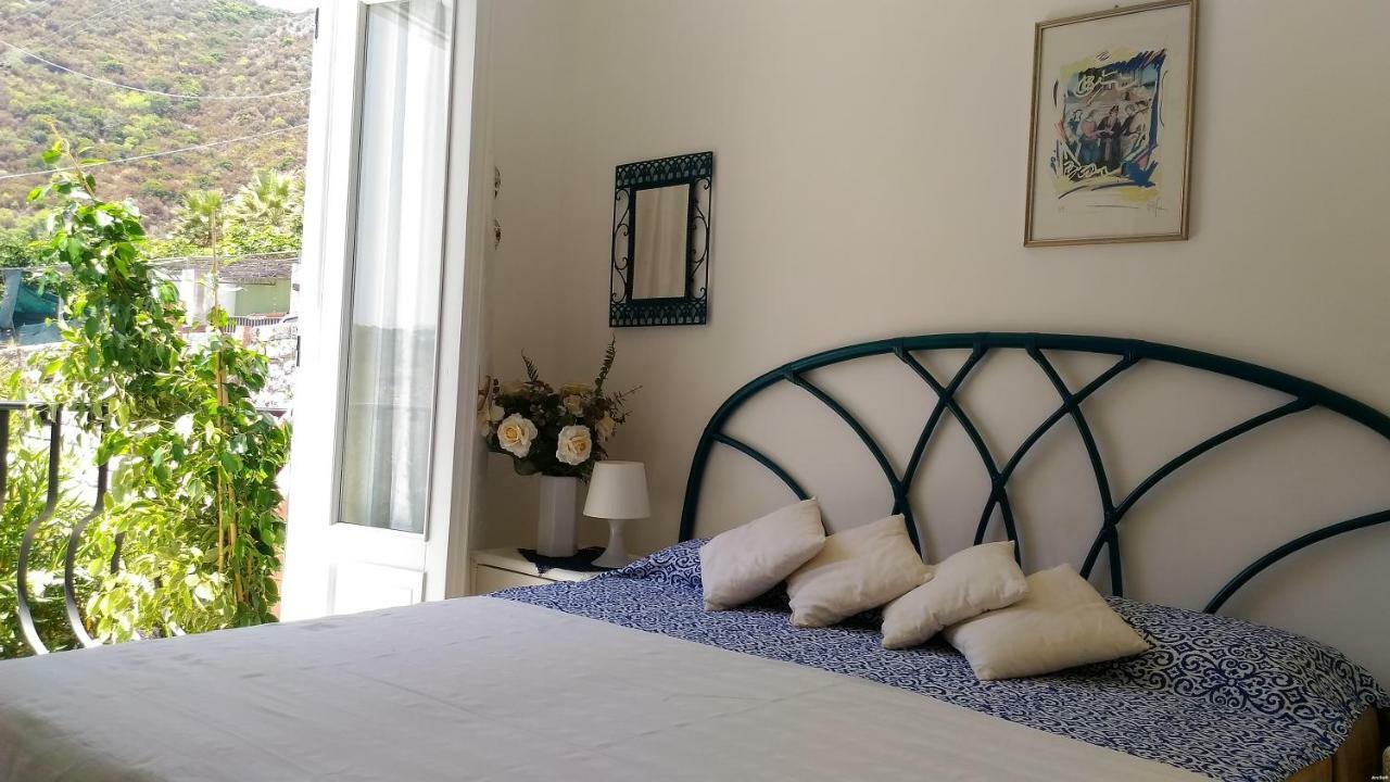 Villa Vista Mare Mela Lipari  Exteriér fotografie